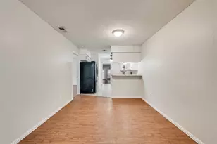 1817 Crooked Ln, Fort Worth, TX 76112 - Photo 11