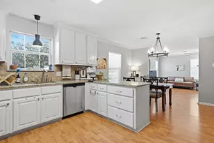 2401 Colcord Ave, Waco, TX 76707 - Photo 9