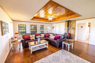 4542 Fireman's Ln, Lone Oak, TX 75453 - Photo 9