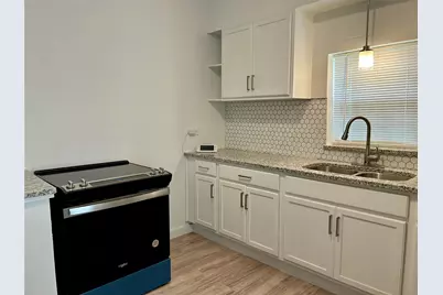 309 N Neches Street, Whitney, TX 76692 - Photo 13