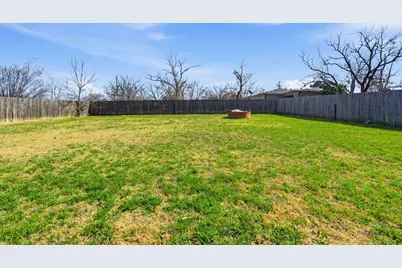 504 N Hall Street, Hamilton, TX 76531 - Photo 29