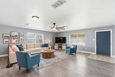 504 N Hall Street, Hamilton, TX 76531 - Photo 13