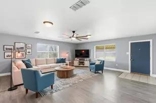 504 N Hall St, Hamilton, TX 76531 - Photo 13