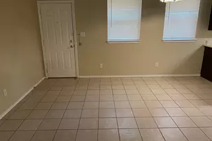 208 Bobbie Ann Ct, Granbury, TX 76049 - Photo 3