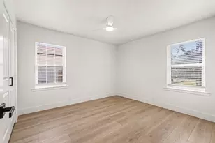 1010 Noble Ave, Carrollton, TX 75006 - Photo 17