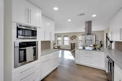 1705 Northtown Drive, Grand Prairie, TX 75050 - Photo 3