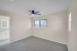 1705 Northtown Dr, Grand Prairie, TX 75050 - Photo 15