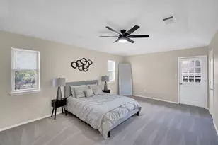 1705 Northtown Dr, Grand Prairie, TX 75050 - Photo 9