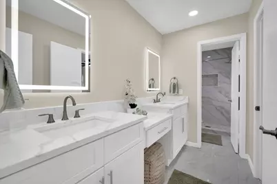 1705 Northtown Drive, Grand Prairie, TX 75050 - Photo 17