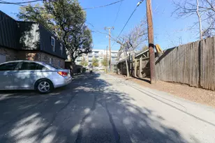 5322 Fleetwood Oaks Ave, Dallas, TX 75235 - Photo 13