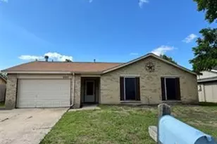 6905 Lincolnshire Ln, North Richland Hills, TX 76182 - Photo 1