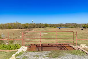 3794 Co Rd 1089, Celeste, TX 75423 - Photo 39