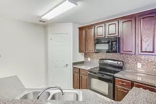 6414 Valleybrooke Ct, Arlington, TX 76001 - Photo 5