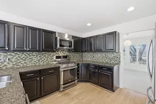 3718 Wooded Creek Dr, Farmers Branch, TX 75244 - Photo 7