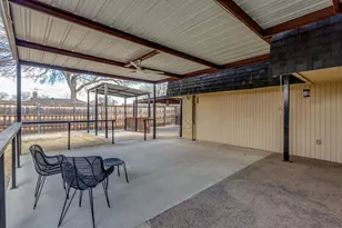 709 Royal Oaks Dr, Garland, TX 75040 - Photo 39