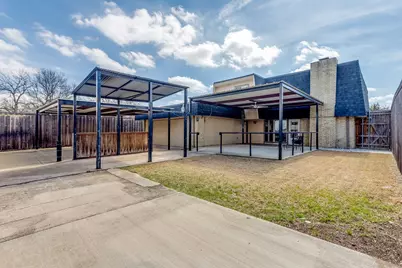 709 Royal Oaks Drive, Garland, TX 75040 - Photo 35