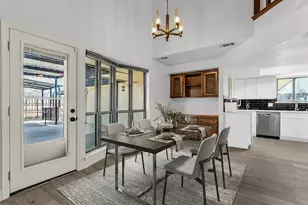 709 Royal Oaks Dr, Garland, TX 75040 - Photo 13