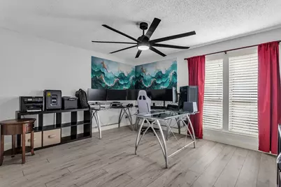 709 Royal Oaks Drive, Garland, TX 75040 - Photo 23