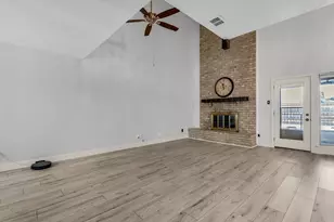 709 Royal Oaks Dr, Garland, TX 75040 - Photo 5