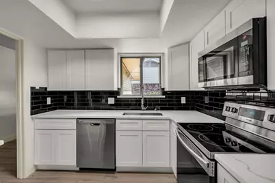 709 Royal Oaks Drive, Garland, TX 75040 - Photo 15