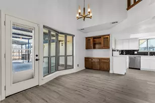 709 Royal Oaks Dr, Garland, TX 75040 - Photo 11