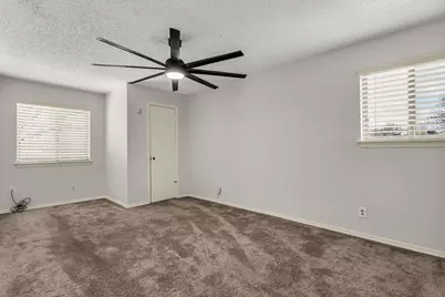 709 Royal Oaks Drive, Garland, TX 75040 - Photo 33