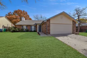 1916 Parkside Dr, Denton, TX 76201 - Photo 1