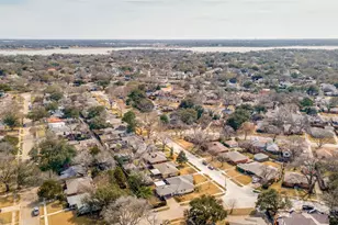 6737 Ravendale Ln, Dallas, TX 75214 - Photo 29