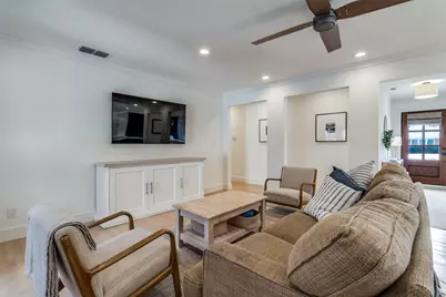 6737 Ravendale Lane, Dallas, TX 75214 - Photo 7