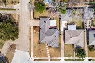 6737 Ravendale Ln, Dallas, TX 75214 - Photo 27