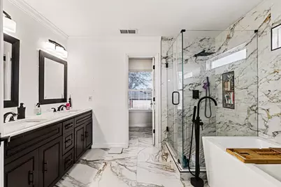 6715 Canyon Creek Drive, Arlington, TX 76001 - Photo 11