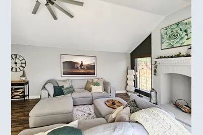 5204 Valleydale Drive, Flower Mound, TX 75028 - Photo 5