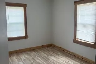 324 Dewey St, Deport, TX 75435 - Photo 5