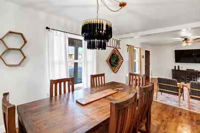 212 N Crockett Street, Granbury, TX 76048 - Photo 11