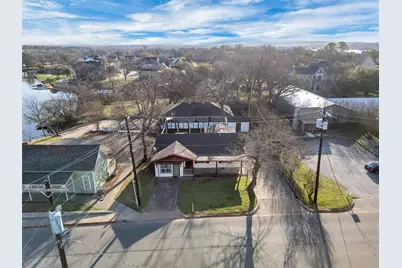 212 N Crockett Street, Granbury, TX 76048 - Photo 39