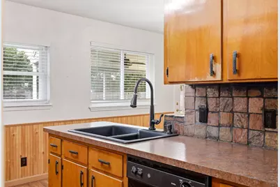 806 Waggoner Drive, Arlington, TX 76013 - Photo 13