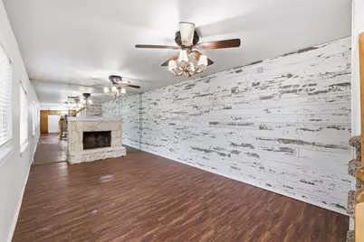 806 Waggoner Drive, Arlington, TX 76013 - Photo 17