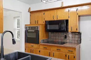 806 Waggoner Dr, Arlington, TX 76013 - Photo 11