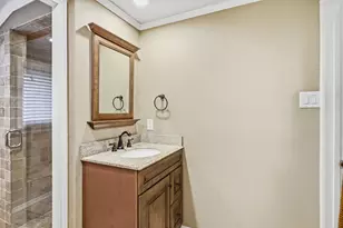 806 Waggoner Dr, Arlington, TX 76013 - Photo 25