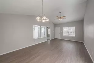 2286 Nantucket Village Cir, Dallas, TX 75227 - Photo 7