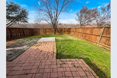 2029 Diamond Ridge Drive, Carrollton, TX 75010 - Photo 17