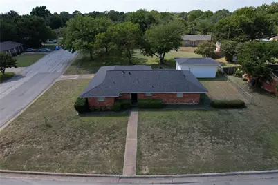 240 Smith Street, Burleson, TX 76028 - Photo 27