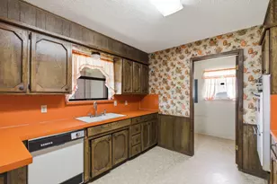 207 Pine St, Gordon, TX 76453 - Photo 9