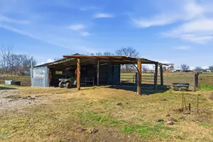 18051 Brookfield Dr, Justin, TX 76247 - Photo 27