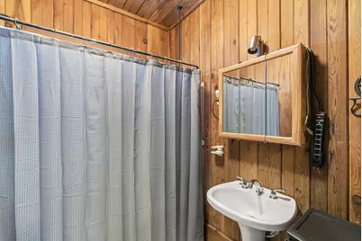 18051 Brookfield Drive, Justin, TX 76247 - Photo 15