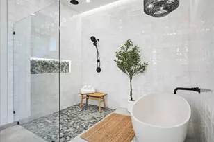 6471 Trammel Dr, Dallas, TX 75214 - Photo 19