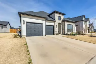 817 Ranchland Rd, Justin, TX 76247 - Photo 35