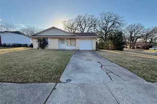 1901 Pyramid Dr, Mesquite, TX 75149 - Photo 1