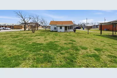 211 Pine Street, Gordon, TX 76453 - Photo 5