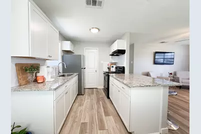 4515 S Horseshoe Trail, The Colony, TX 75056 - Photo 9